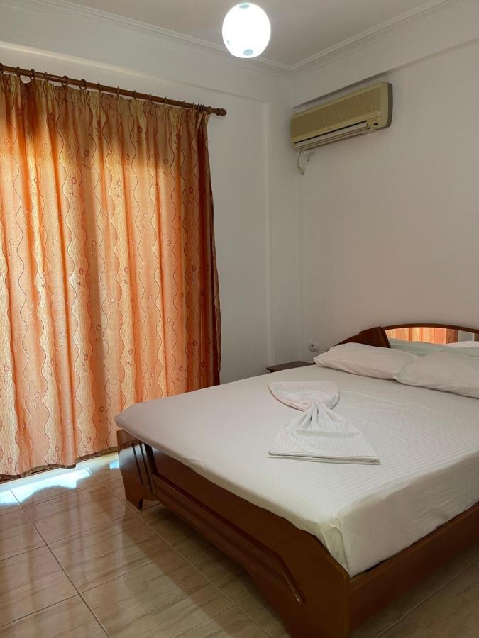 Sun And Sea Apartment Saranda Eksteriør billede
