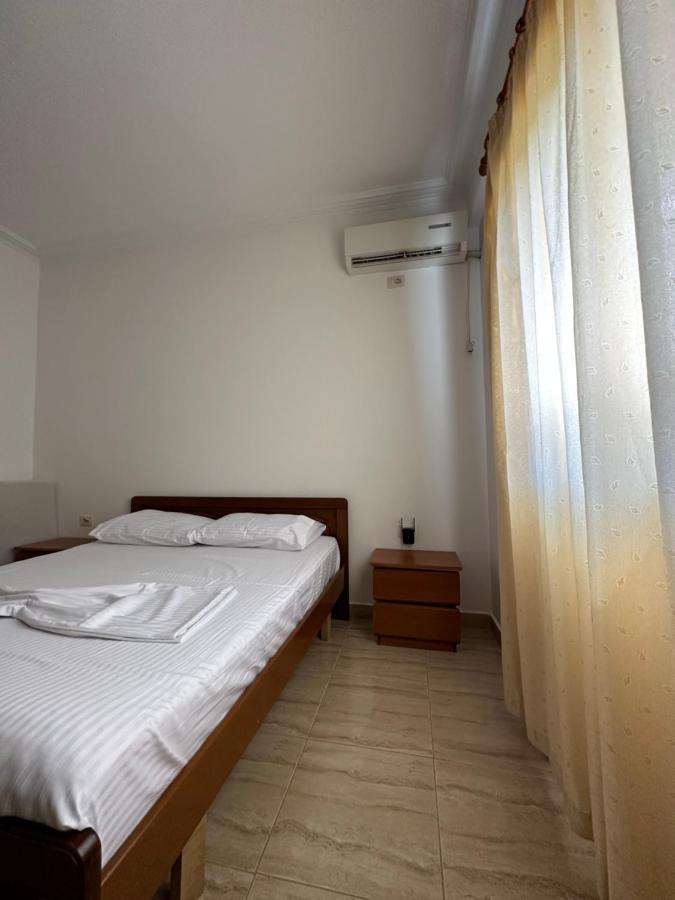 Sun And Sea Apartment Saranda Eksteriør billede